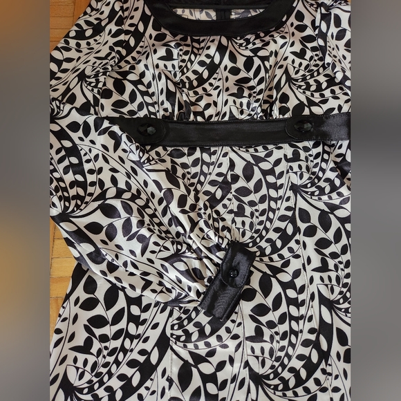 Ladies Satin Dress Size US S - Picture 5 of 6